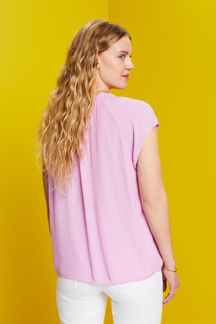 Blouses woven