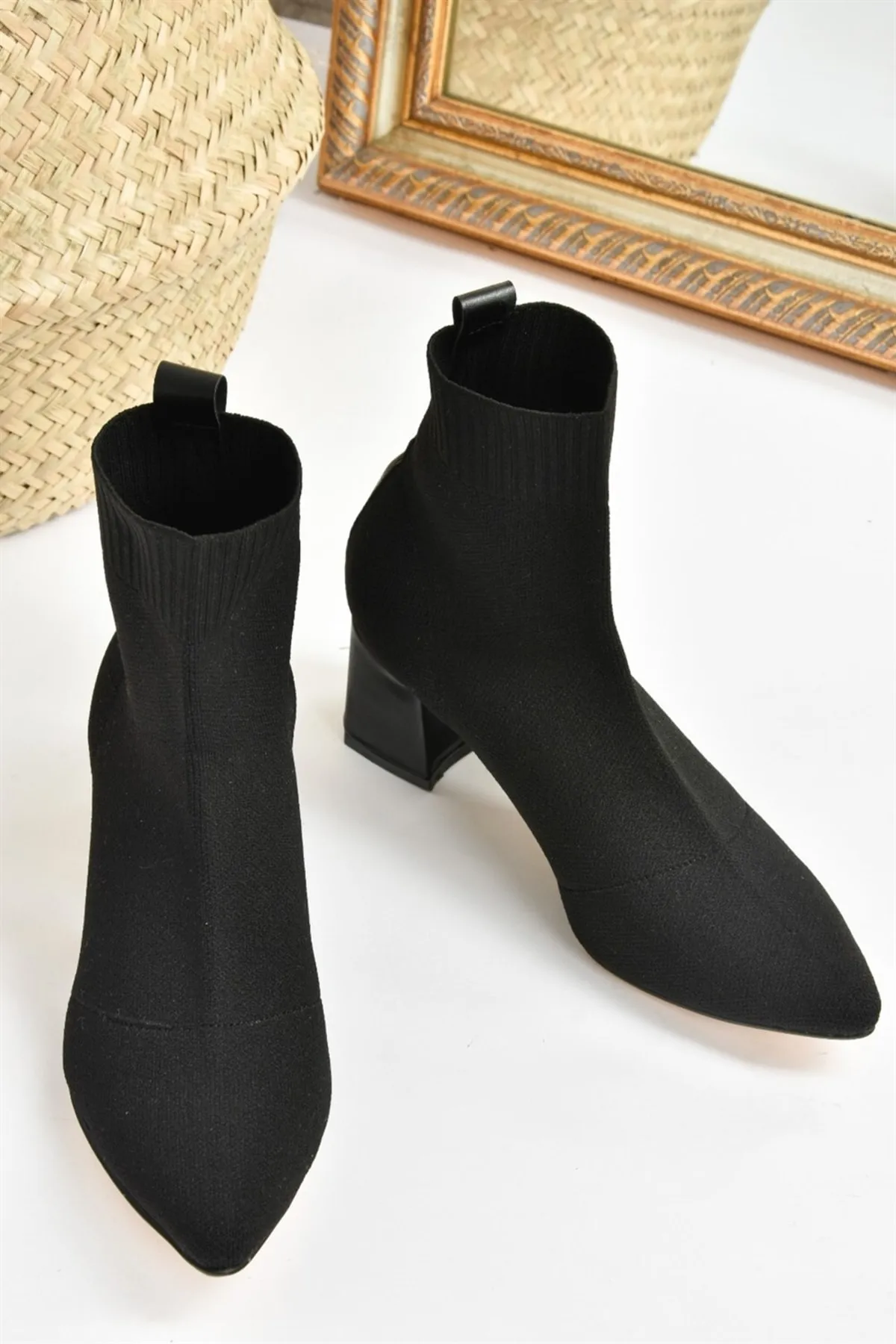 Fox Shoes  Schwarze Strickwaren-Damenstiefel mit dickem Absatz L422763057