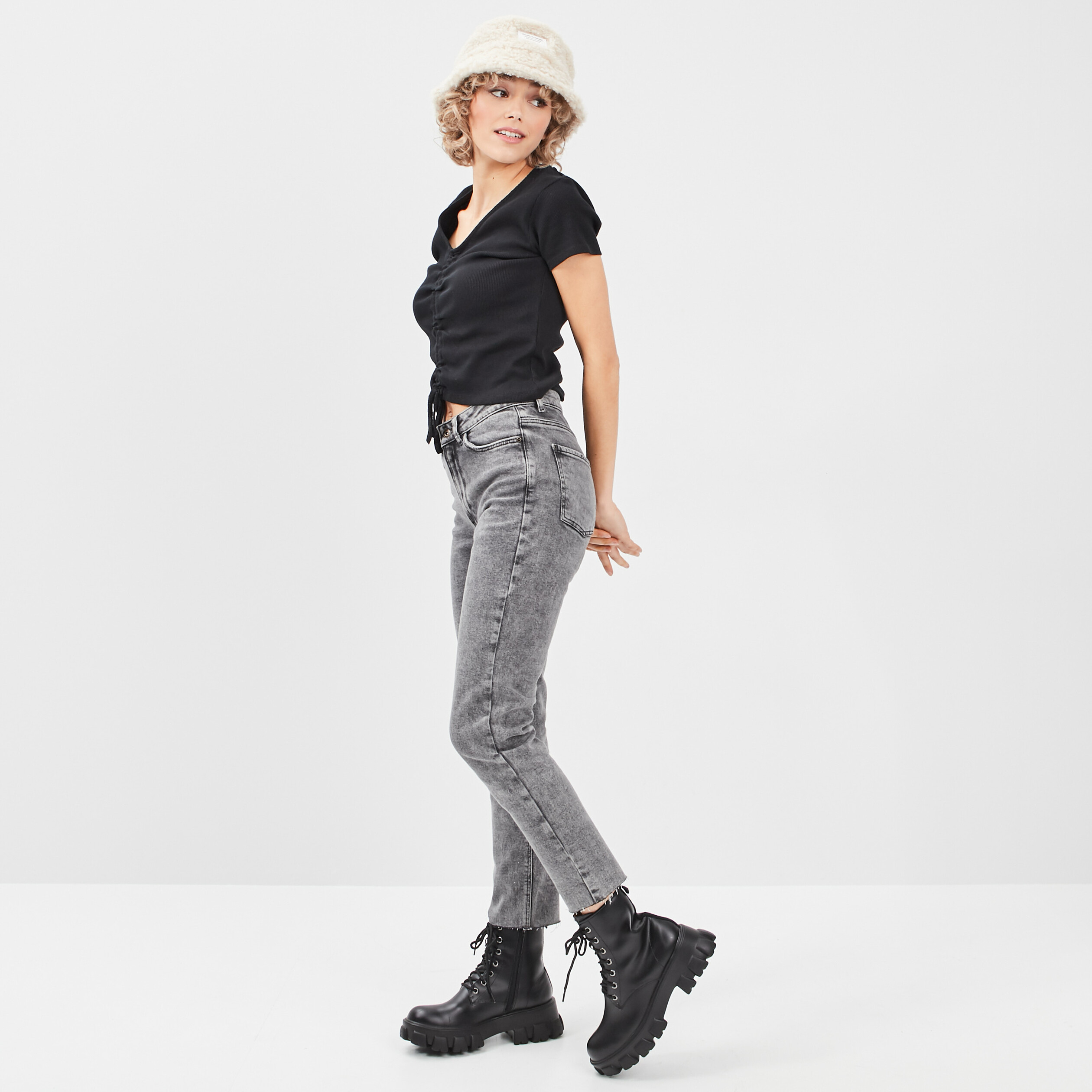 Jeans straight taille haute denim noir femme | La Halle