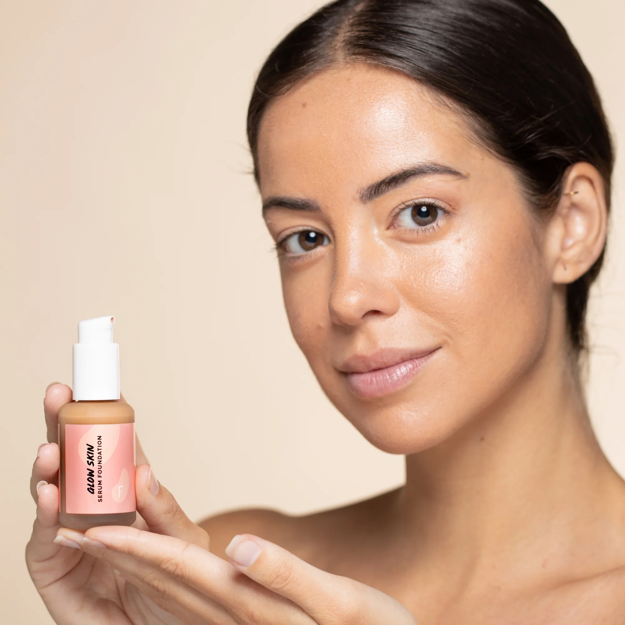 Incarnato Glow Skin Serum Foundation - Flytende foundation