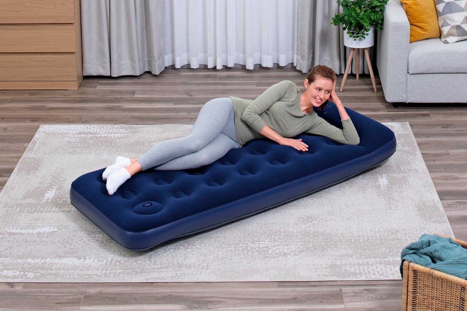 BESTWAY Luftbett Single 1 Person mit integrierter Fußpumpe 185 x 76 x 28 cm