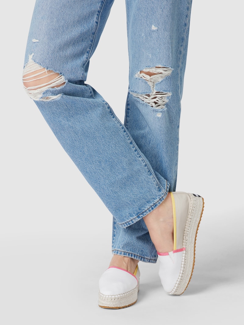 Slip-on-Sneaker mit Logo-Details in offwhite