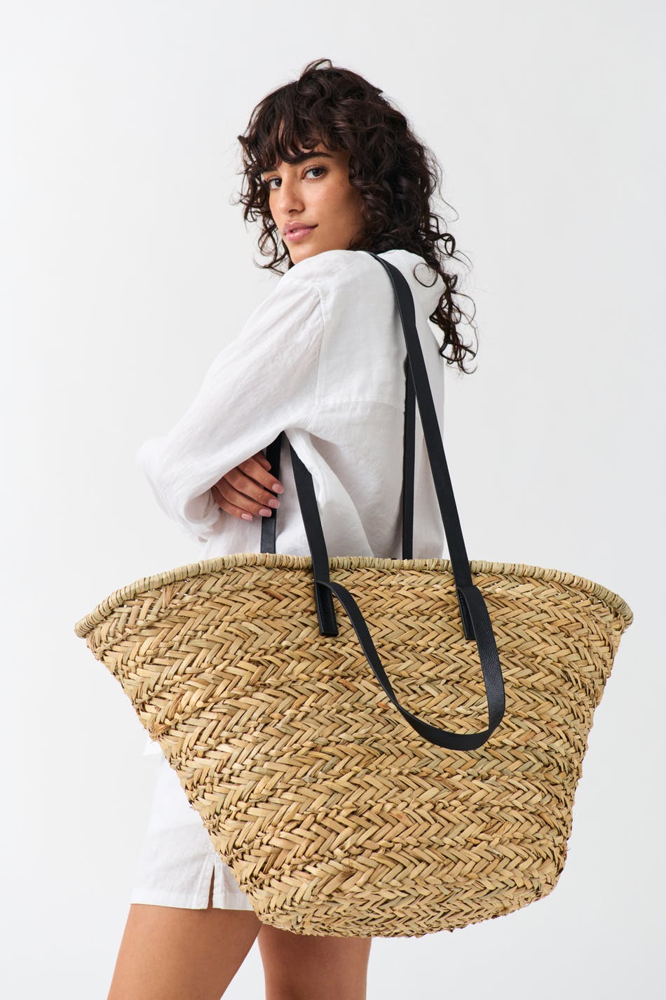 Straw beach bag