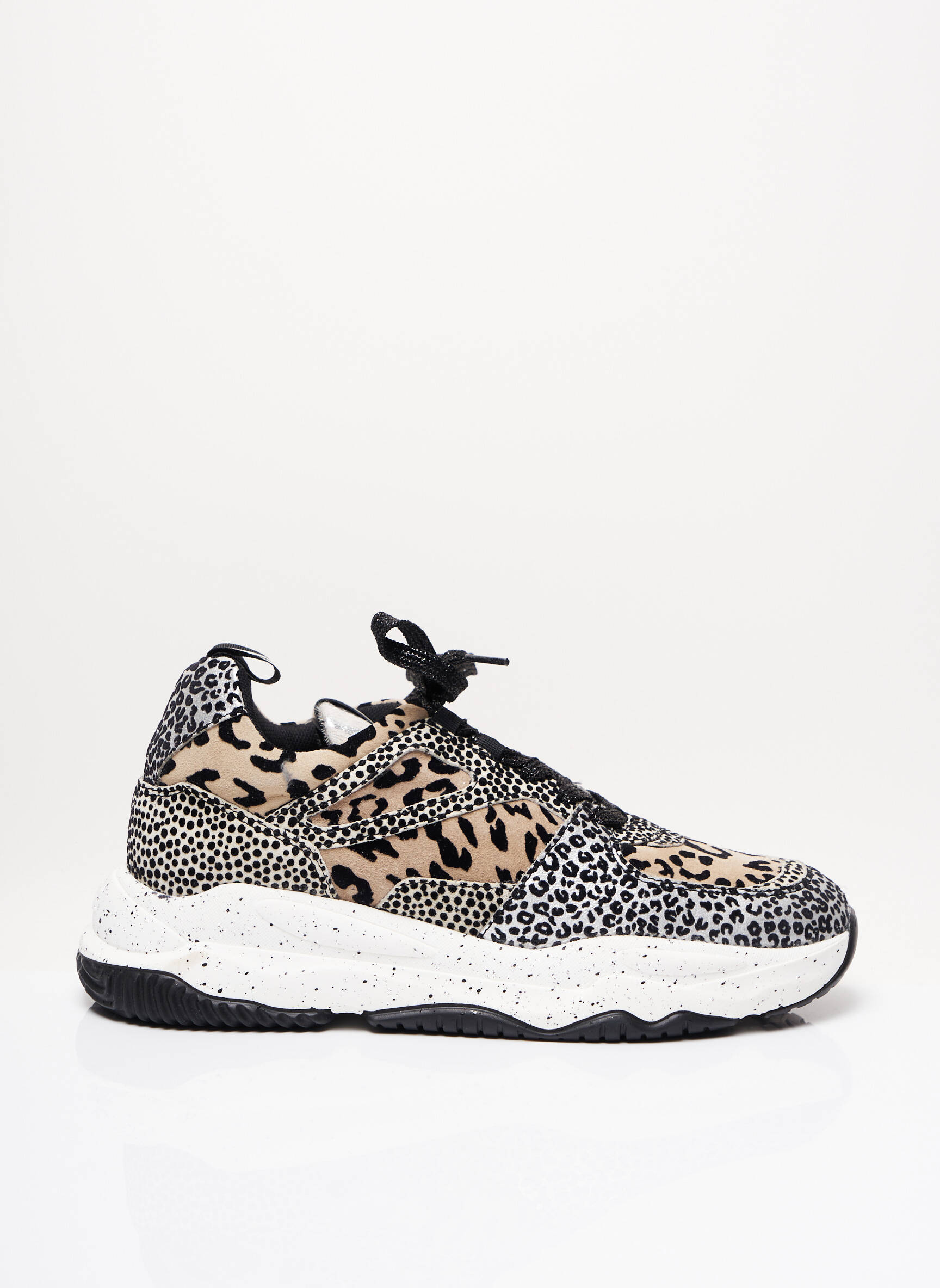 P448 Baskets Femme couleur beige