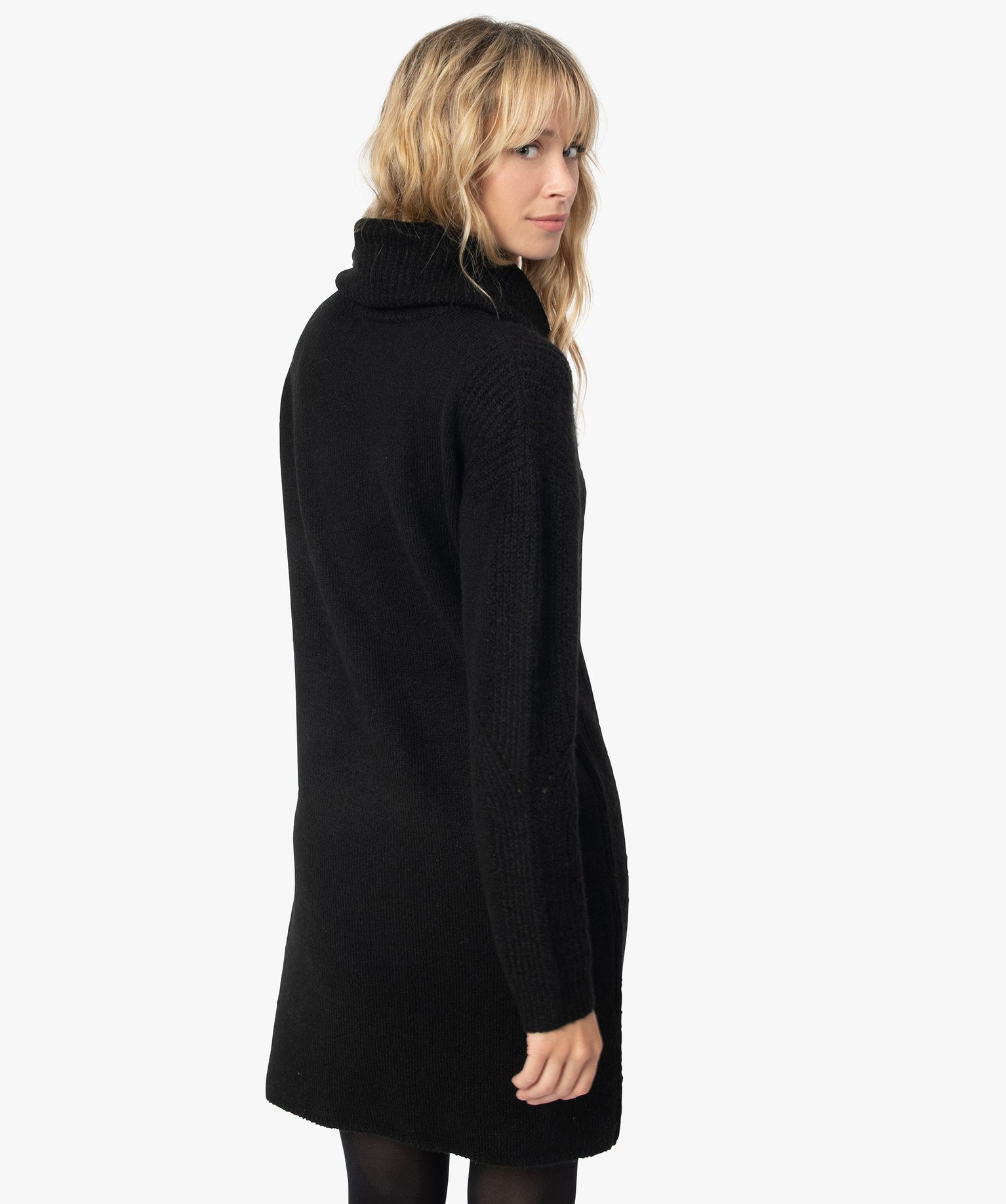 Robe pull femme en maille fantaisie avec grand col boule noir | GEMO