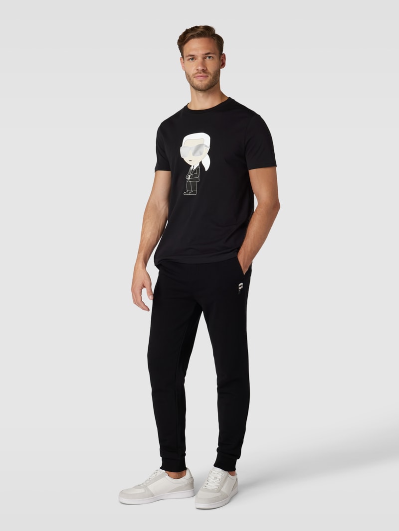 T-Shirt mit Motiv-Print in schwarz