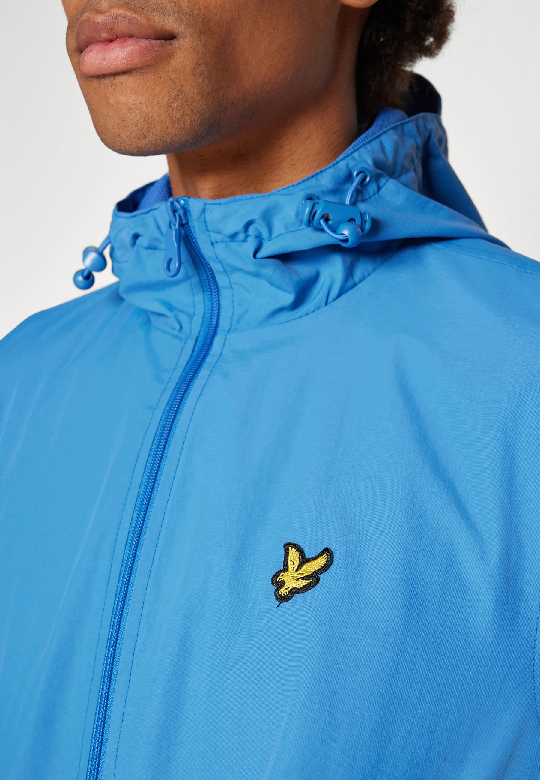 Chaqueta con capucha y cremallera Lyle & Scott - Chaqueta ligera