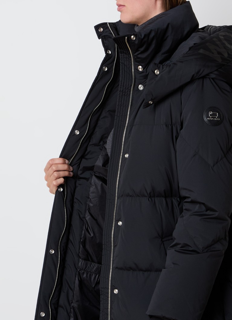 Zateplená parka Woolrich Aurora s péřovou výplní a odnímatelnou kapucí