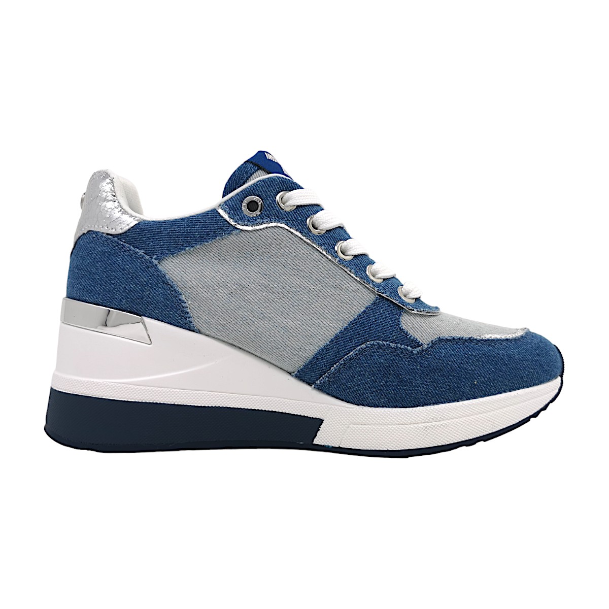 Xti 142651 Blau Jeans