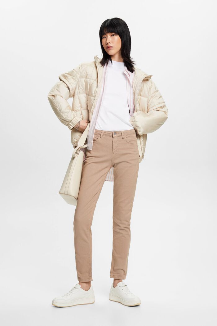 Slim-Fit-Jeans mit mittlerer Bundhöhe