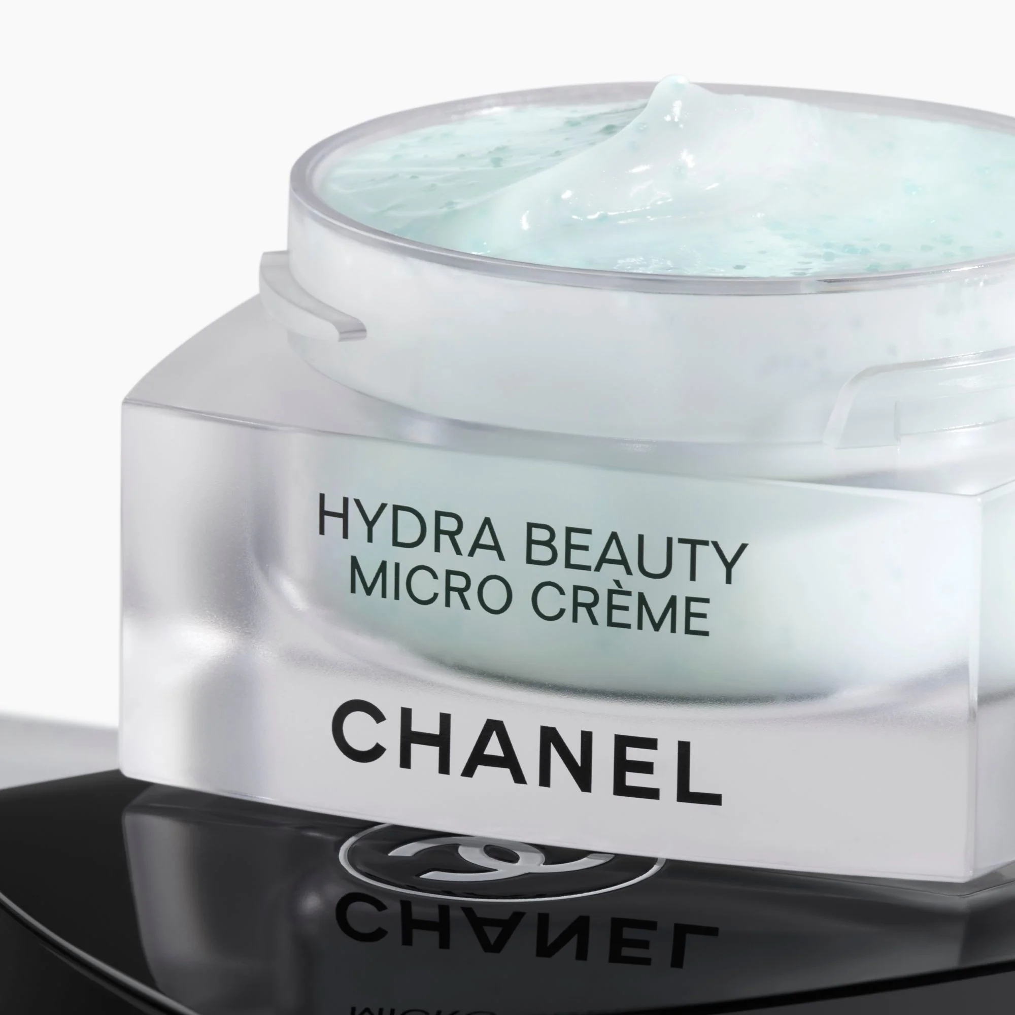 HYDRA BEAUTY MICRO CREMĂ - HIDRATANTĂ REVITALIZANTĂ ȘI REPLĂCĂTOARE