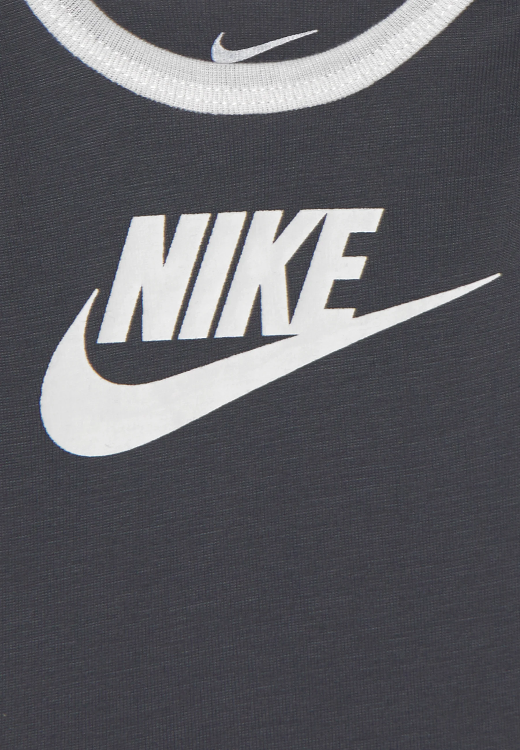 Nike Sportswear NIKE BABY SET DE REGALO DE 3 PIEZAS BODY BOOTIES & BEANIE UNISEX - Gorra