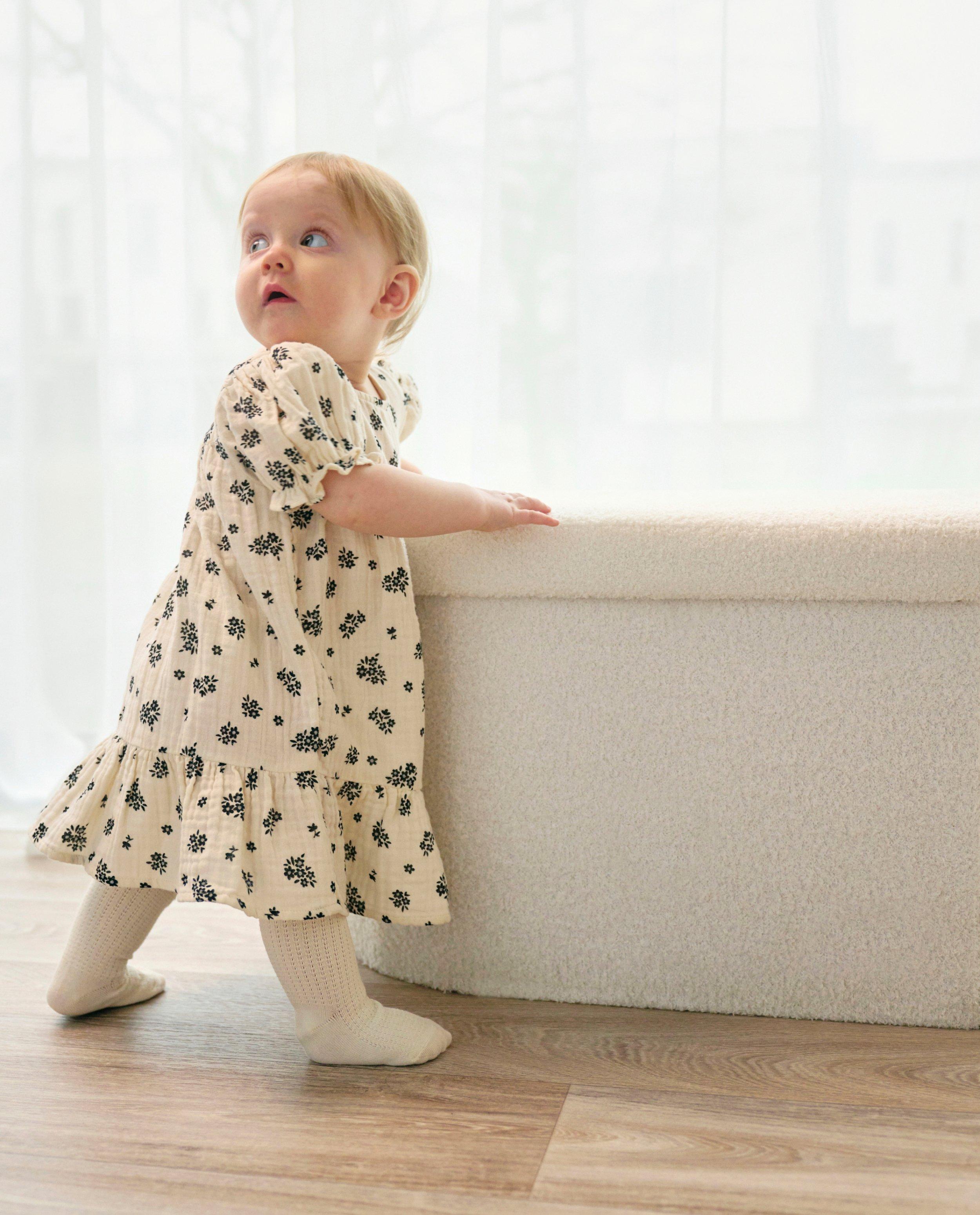 Rochie Tetra cu imprimeu floral, Cuddles and Smiles, albă