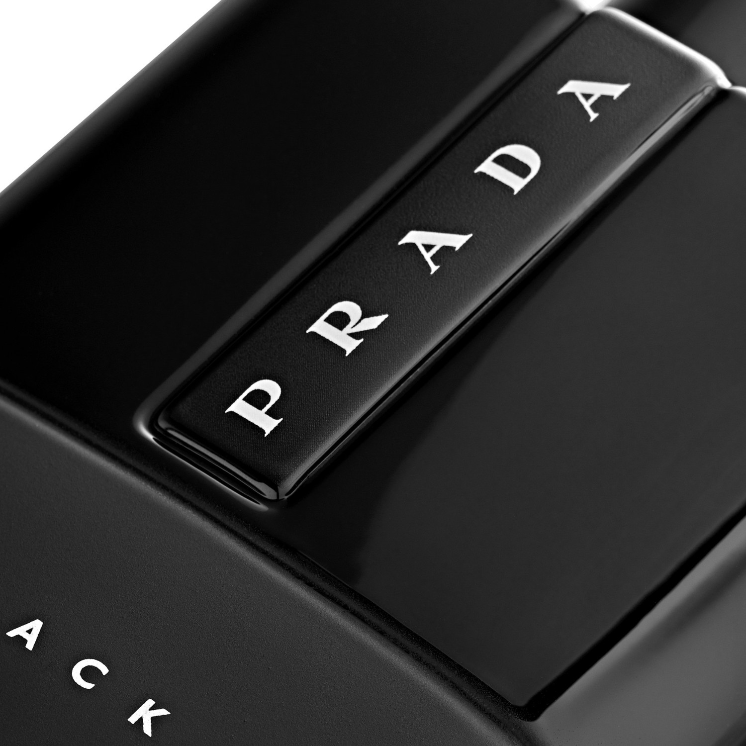 Prada Negru