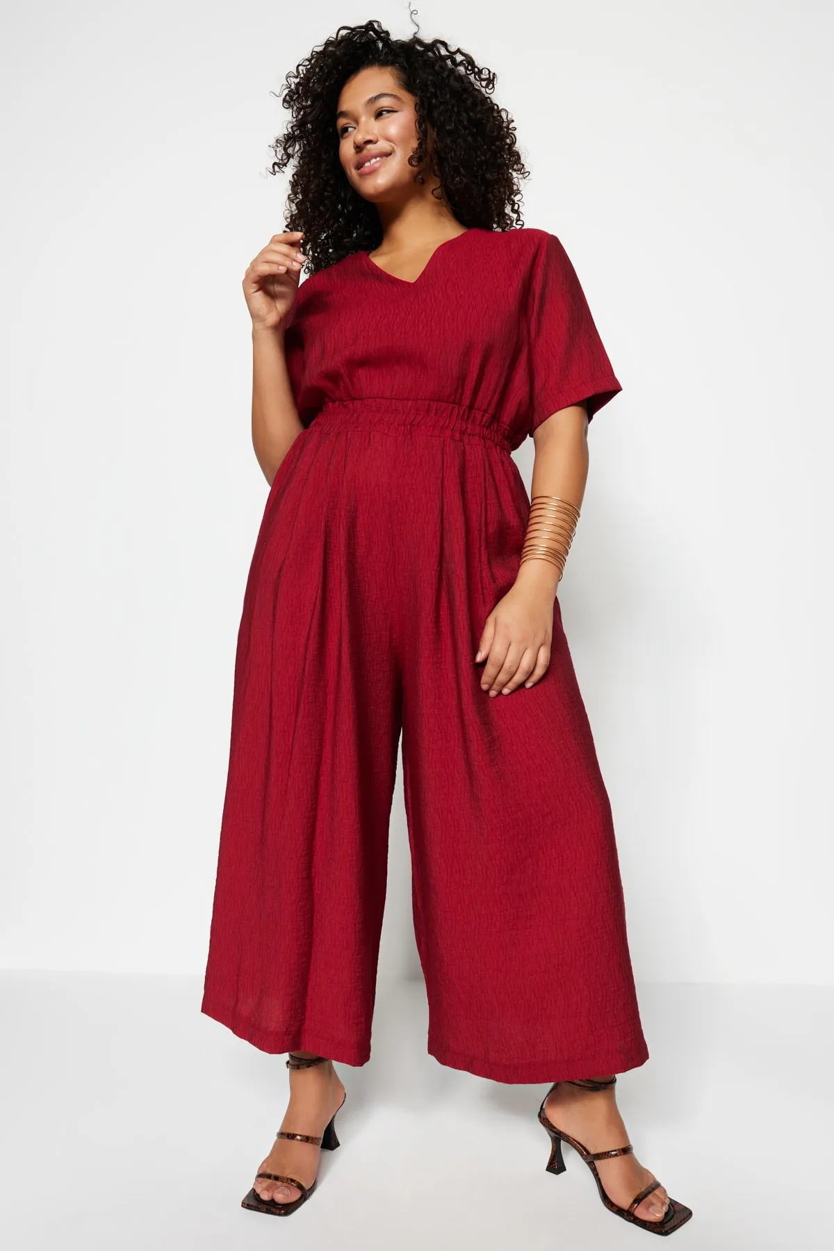 Trendyol Curve  Burgunderfarbener, gewebter Overall mit elastischem Bund TBSSS22BG0017