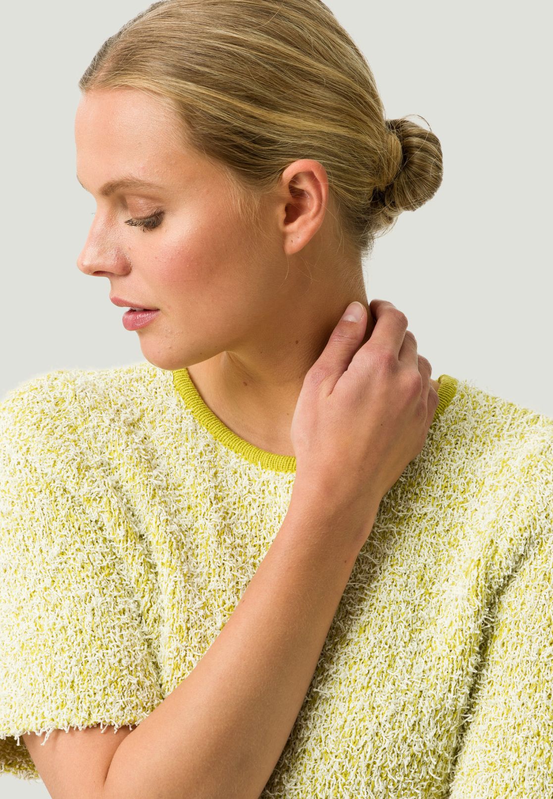 Sommerpullover kurzarm mit Fransen