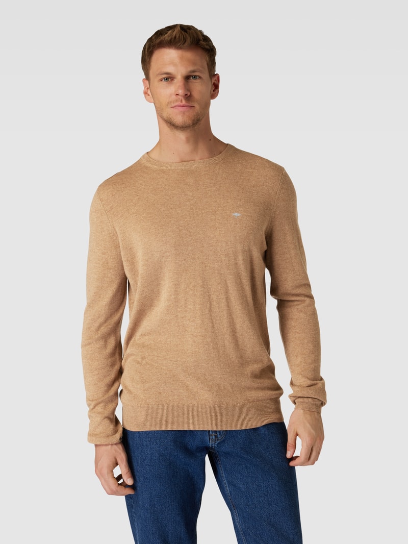 Strickpullover mit Rundhalsausschnitt in camel