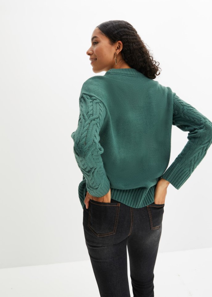 Rundhals-Pullover mit Zopfmuster