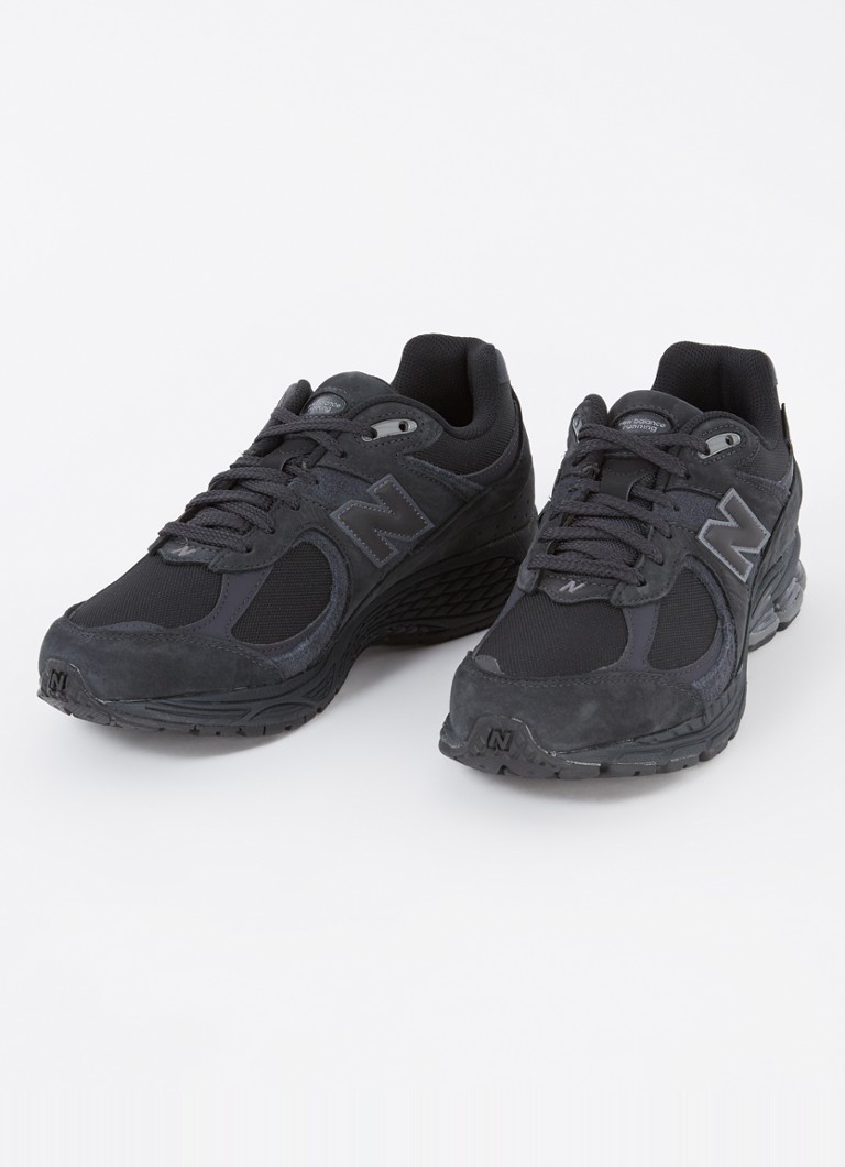 Zamszowe buty sportowe New Balance 2002R z detalami z siateczki