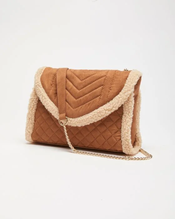 Sac matelassé finition moutonnée