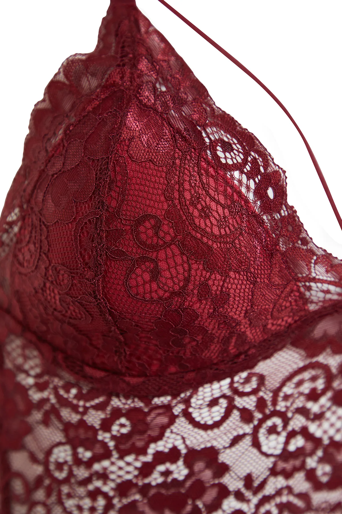 Trendyol Collection  Burgunderrotes, geripptes Spitzen-Bustier mit Seilriemen und dreieckigem Strickmuster THMAW21SU0050