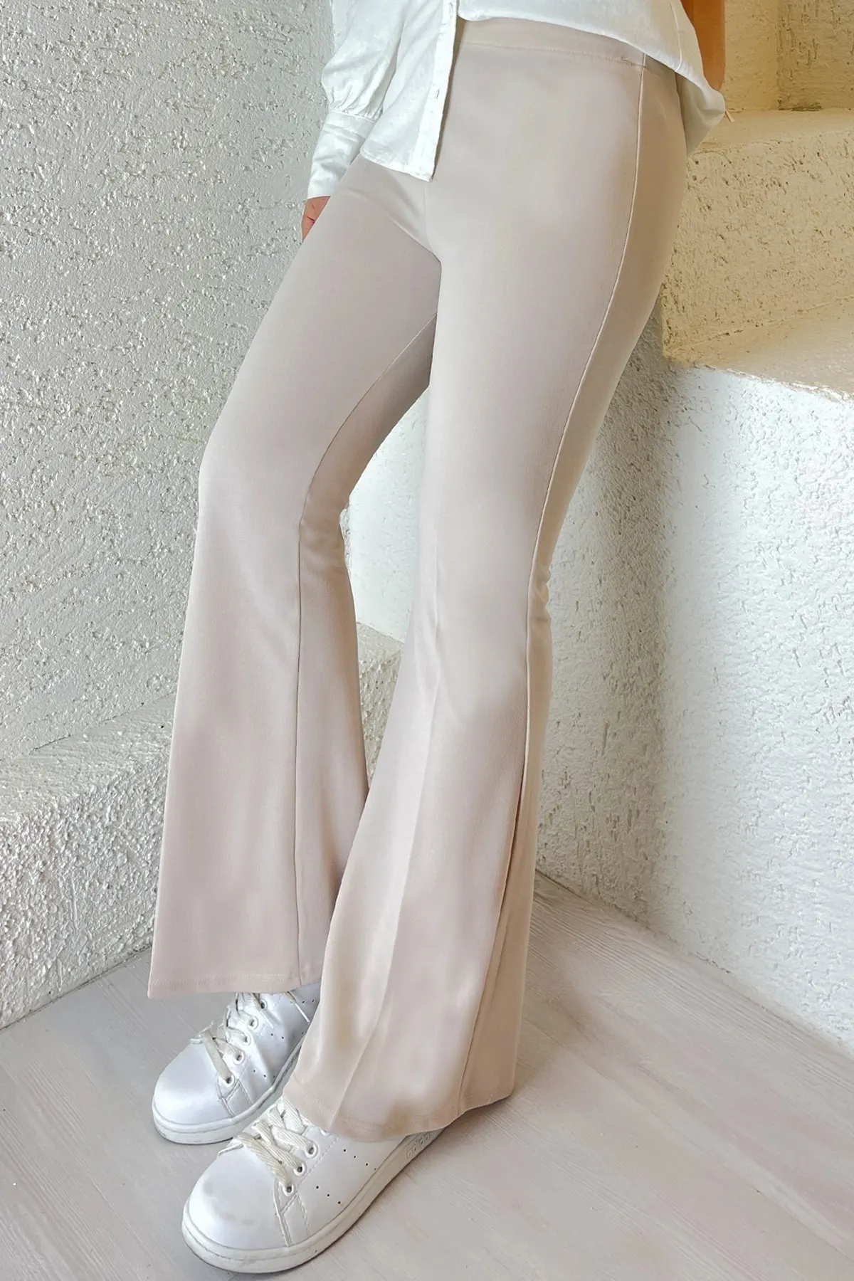 InStyle  Ausgestellte Scuba-Hose – Stein