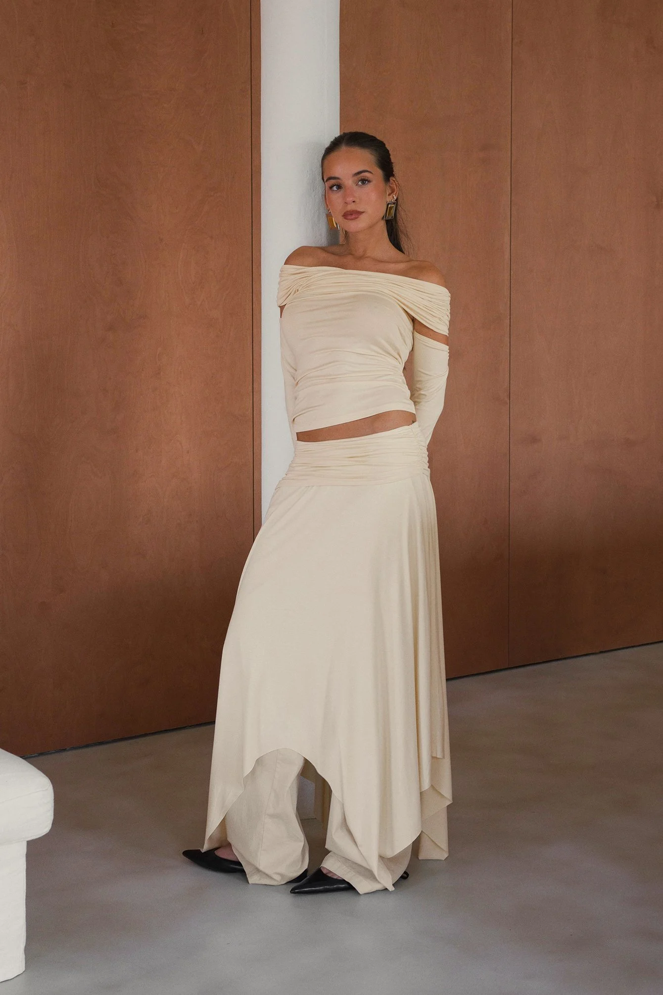 Soft Line Handkerchief Skirt