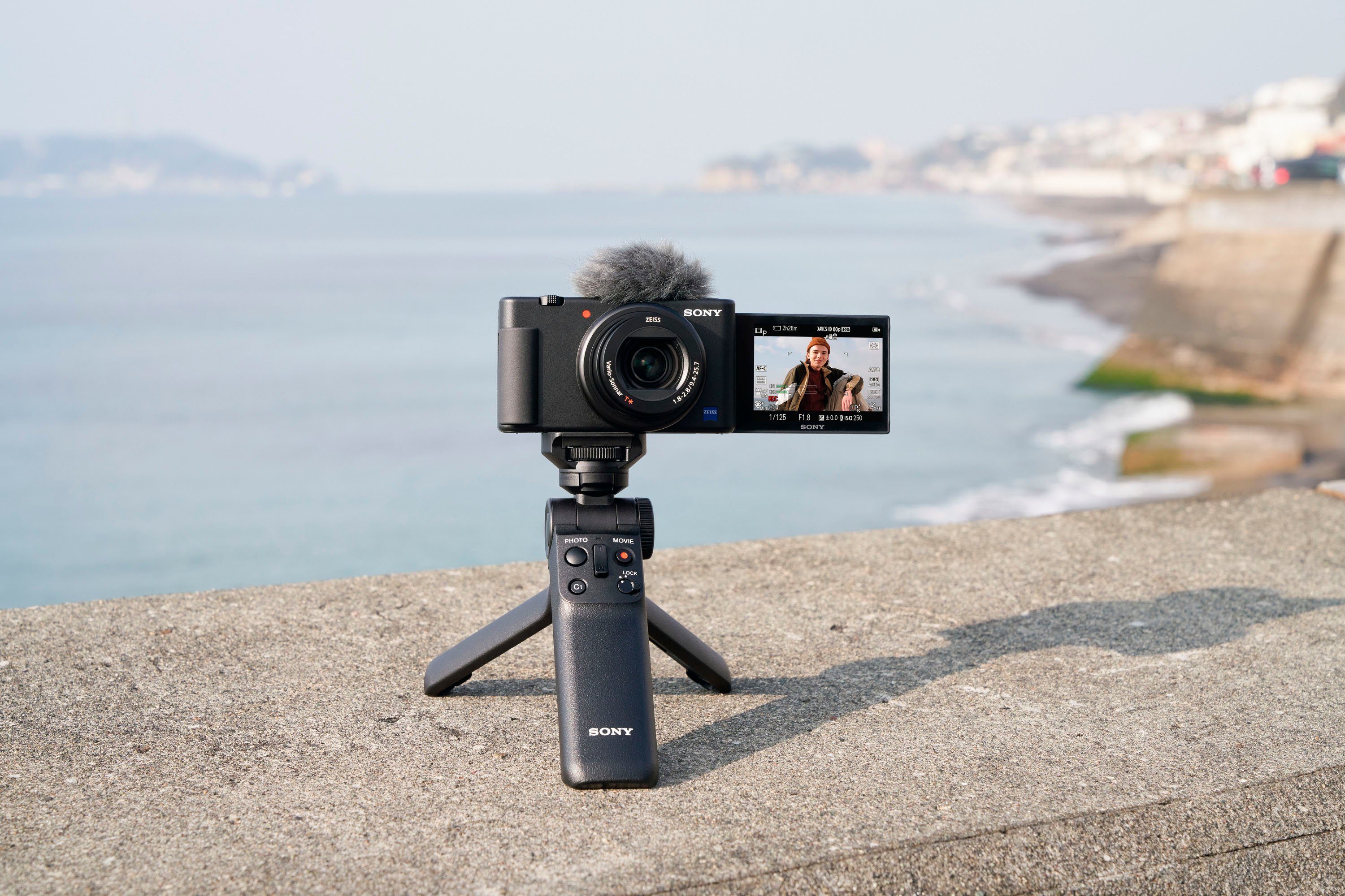 Sony Vlog-Kamera ZV-1 Kompaktkamera (20,1 MP, Bluetooth, WLAN (WiFi)