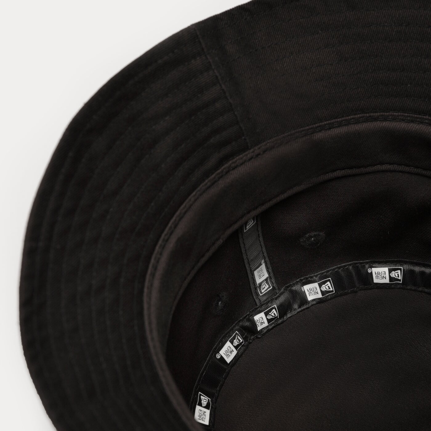 NEW ERA HUT NE ESSENTIAL BUCKET BLK NEW ERA BLK Schwarz