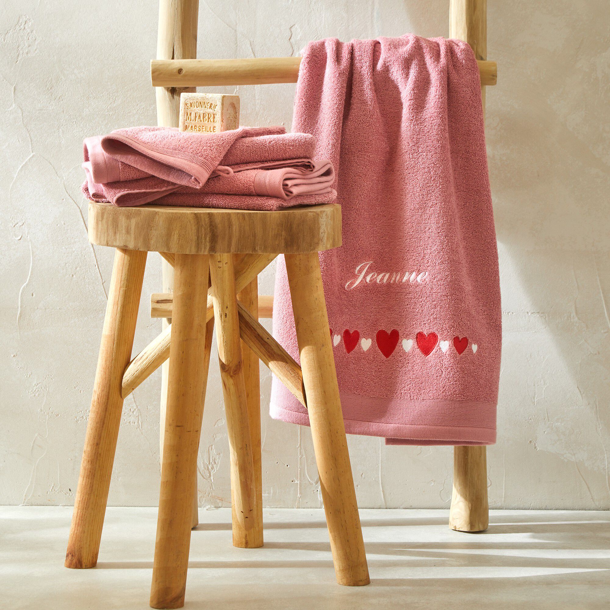 Éponge brodée coeurs personnalisable