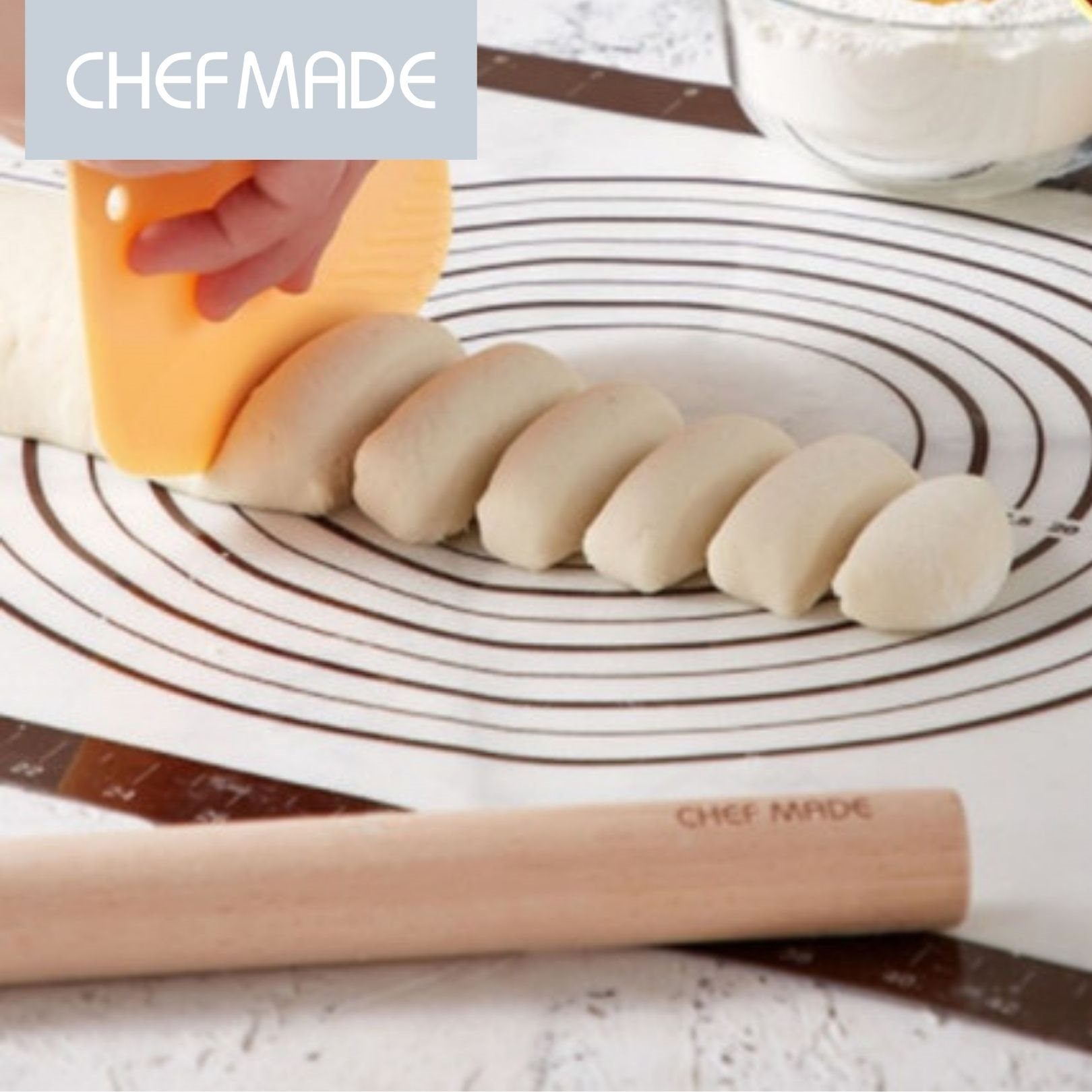 Chefmade Backmatte Ausrollmatte für Teig mit Messskalen, antihaft, lebensmittelechtes Silikon (CHEFMADE, 60cm rechteckige Backmatte, 600x400mm, Silikon-Backmatte, Backmatte, Backunterlage, antihaft, Backzubehör, 1-tlg., Premium), Backmatte Silikon -