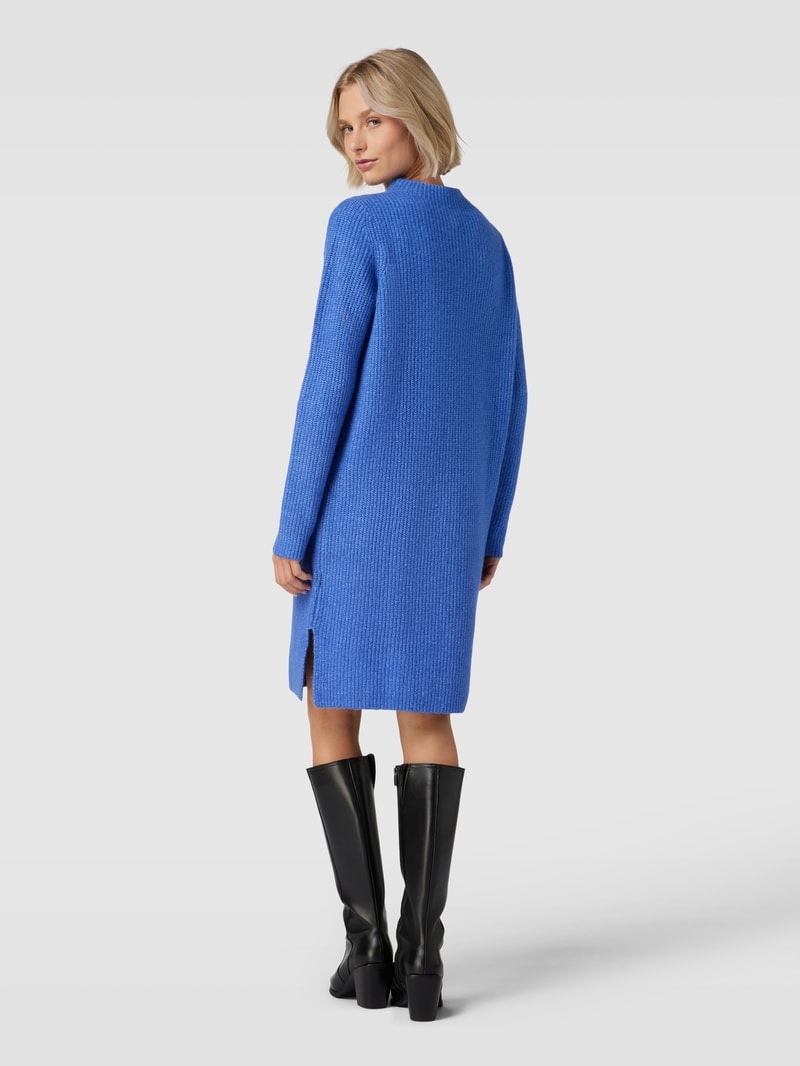 Knielanges Strickkleid mit Stehkragen in royalblau