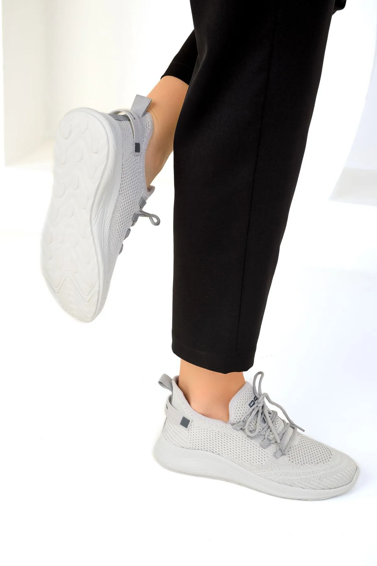 SOHO  Grauer Unisex-Sneaker 16884