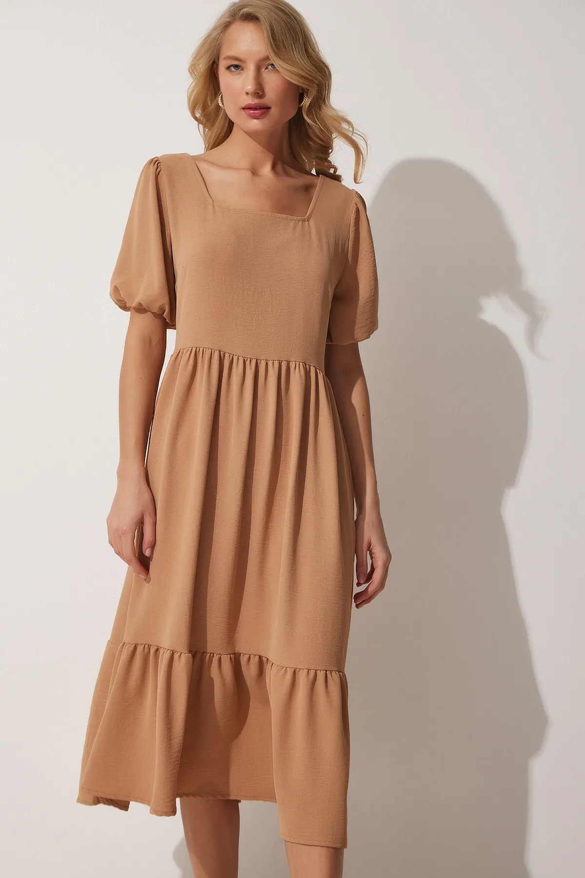 Happiness İstanbul  Damen-Sommer-Ayrobin-Kleid mit quadratischem Kragen in Keksform ZH00023