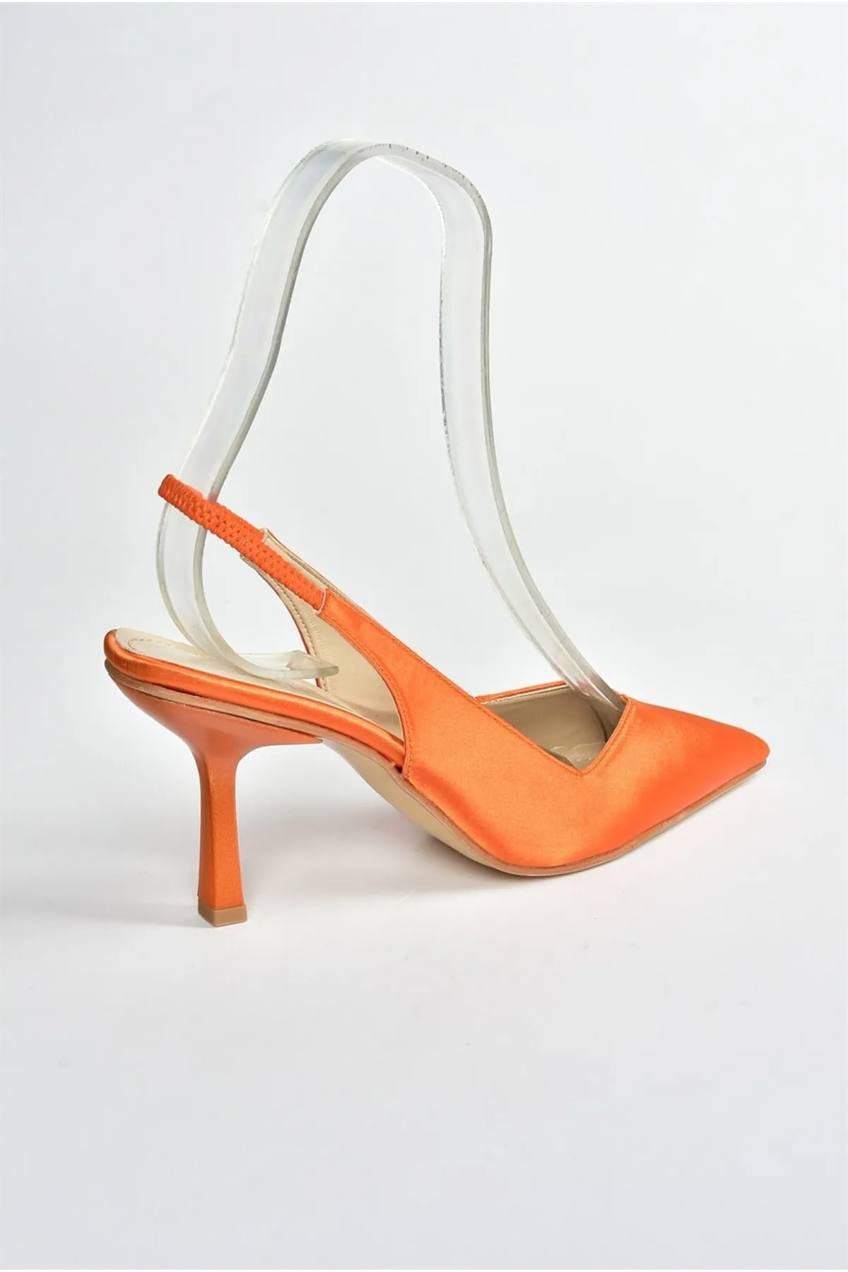 Fox Shoes  Orangefarbene Damenschuhe mit Absatz aus Satinstoff M882007004