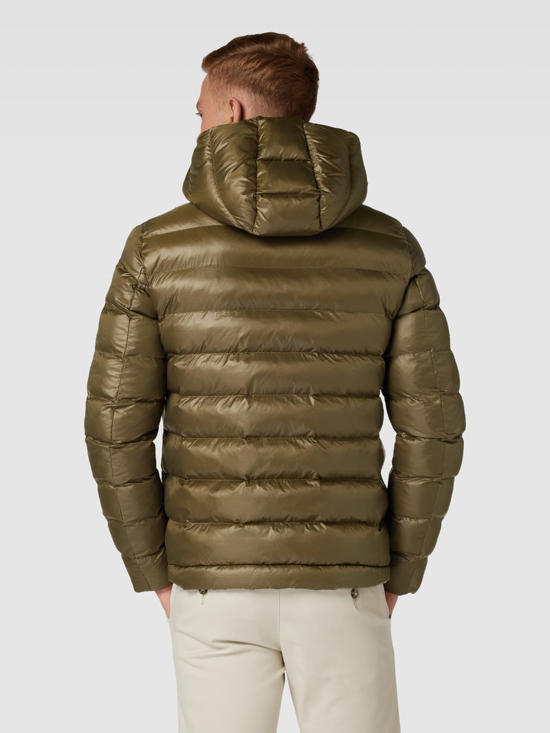 Steppjacke mit Label-Detail in olivgrün