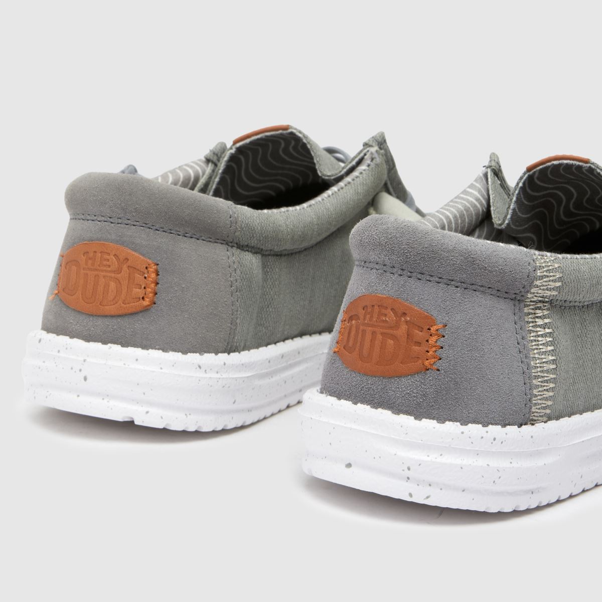 HEYDUDE – Wally – Ljusgrå, högkvalitativa basicsneakers