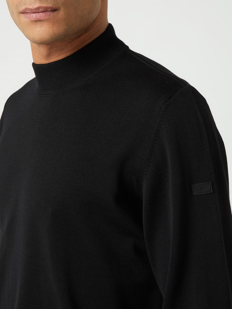 Pullover aus Merinowolle mit Stehkragen in schwarz