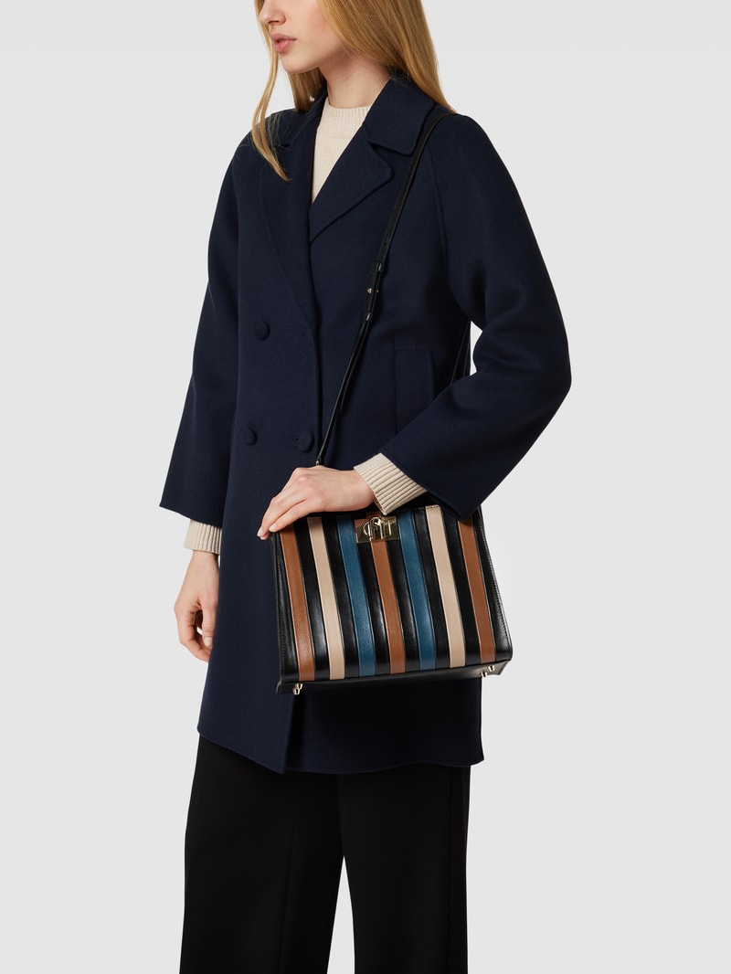 Handtasche mit Streifen-Strukturmuster in schwarz