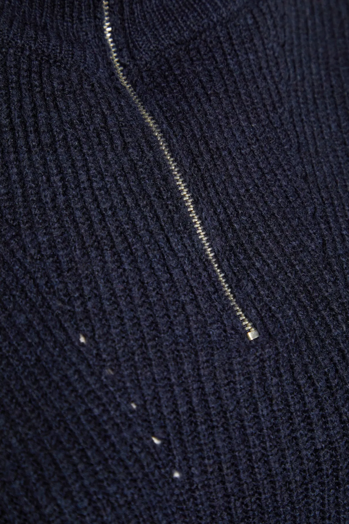 Trendyol Collection  Marineblauer Strickpullover mit weicher Struktur und Reißverschluss TWOAW20XS0009