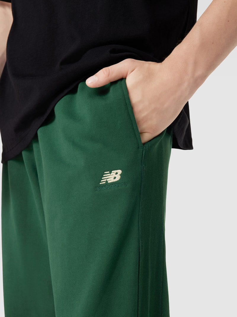 Sweatpants mit Label-Detail in dunkelgrün