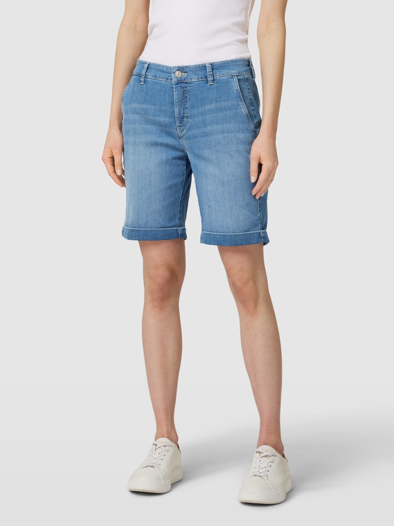 Jeansshorts mit fixierten Beinumschlägen in blau