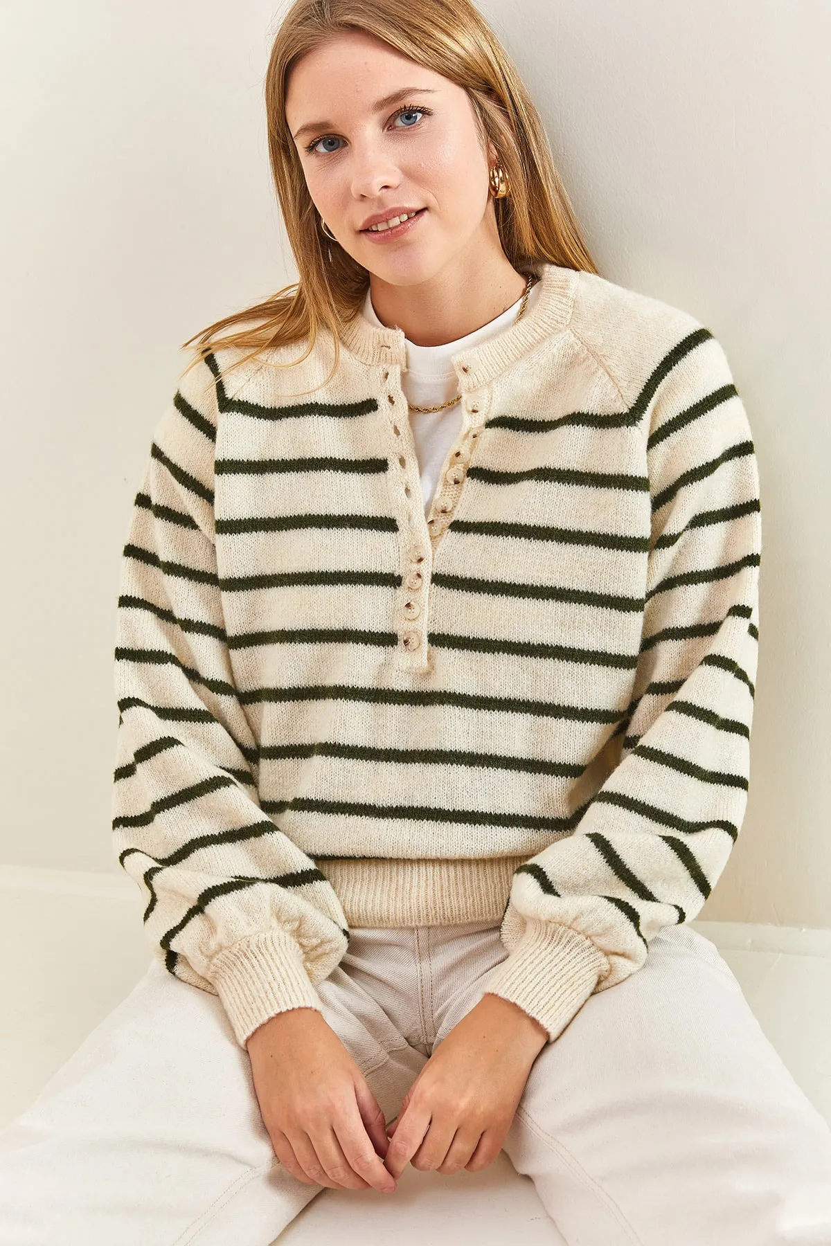 Bianco Lucci  Gestreifter Strickpullover mit Rollkragen und geknöpftem Kragen für Damen