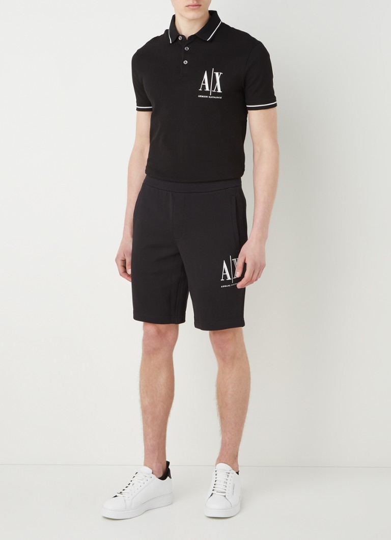 Pantaloni scurți sport Armani Exchange, cu croială dreaptă, cu logo brodat și buzunare laterale.