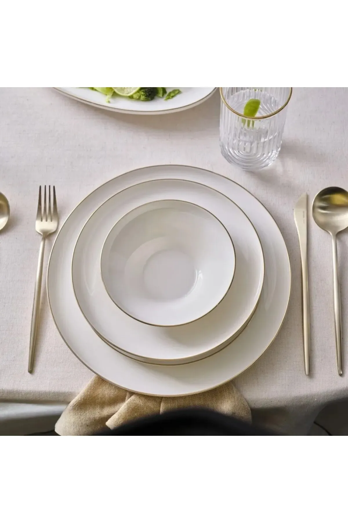 Karaca  Streamline Nefeli Gold 12 Personen Geschirrset, 56-teilig