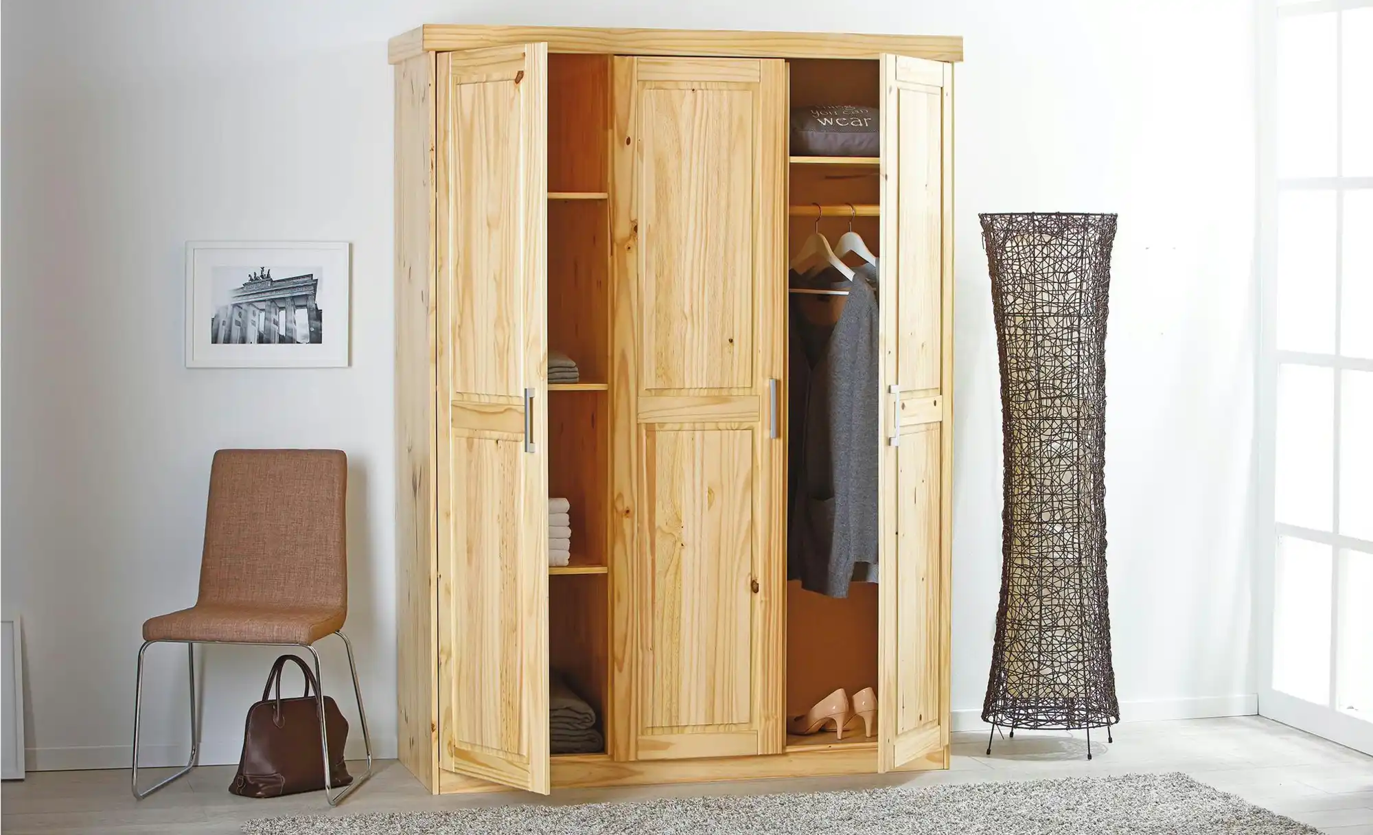 Kleiderschrank