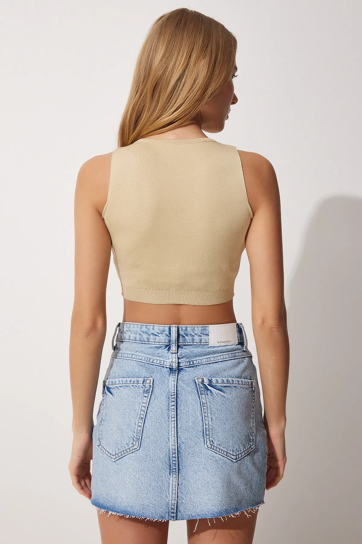 Happiness İstanbul  Cremefarbene Sommer-Strickbluse mit Rundhalsausschnitt für Damen ER00050
