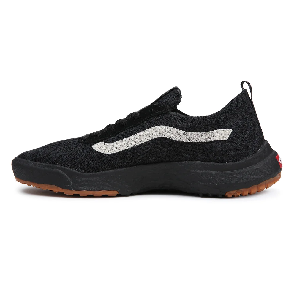 Vans UltraRange VR3 VN0A4BXBH7I1 / schwarz