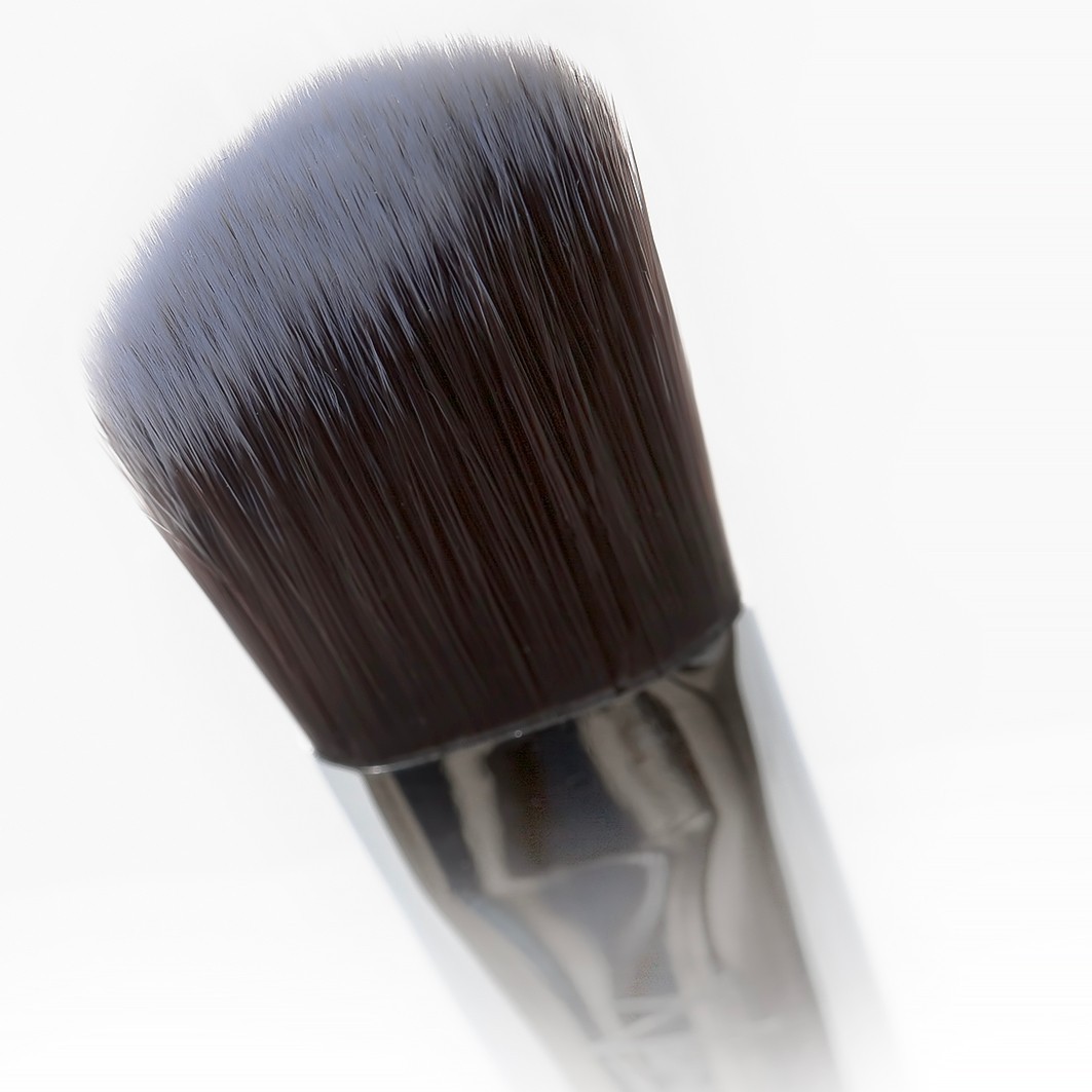 Flacher Foundation-Pinsel