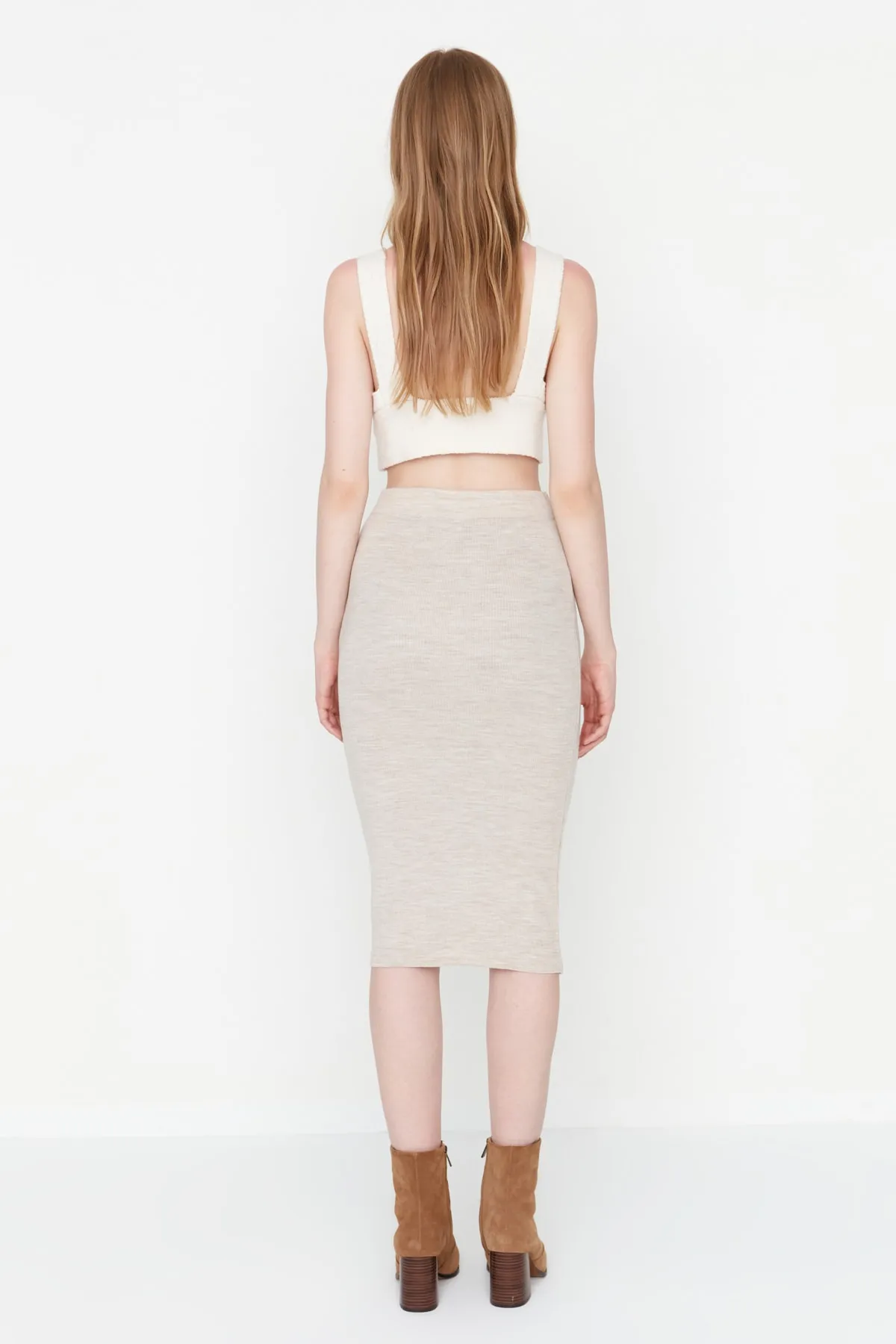 Trendyol Collection  Beiger Midi-Bleistift-Strickrock TWOAW20DU0006